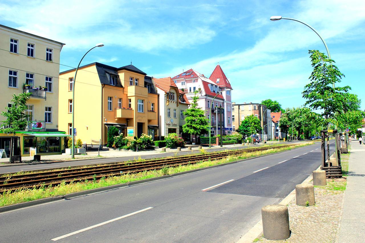 Hotel Botschaft Berlino Esterno foto
