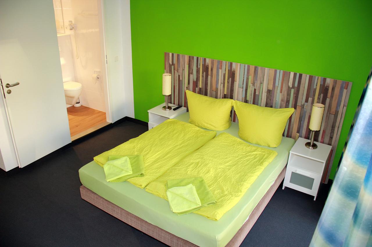 Hotel Botschaft Berlino Esterno foto