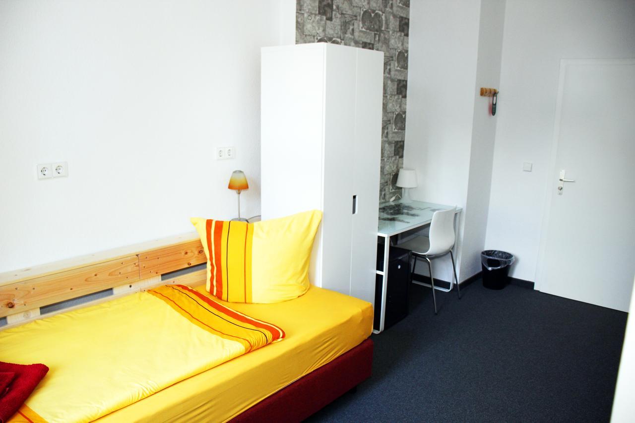 Hotel Botschaft Berlino Esterno foto